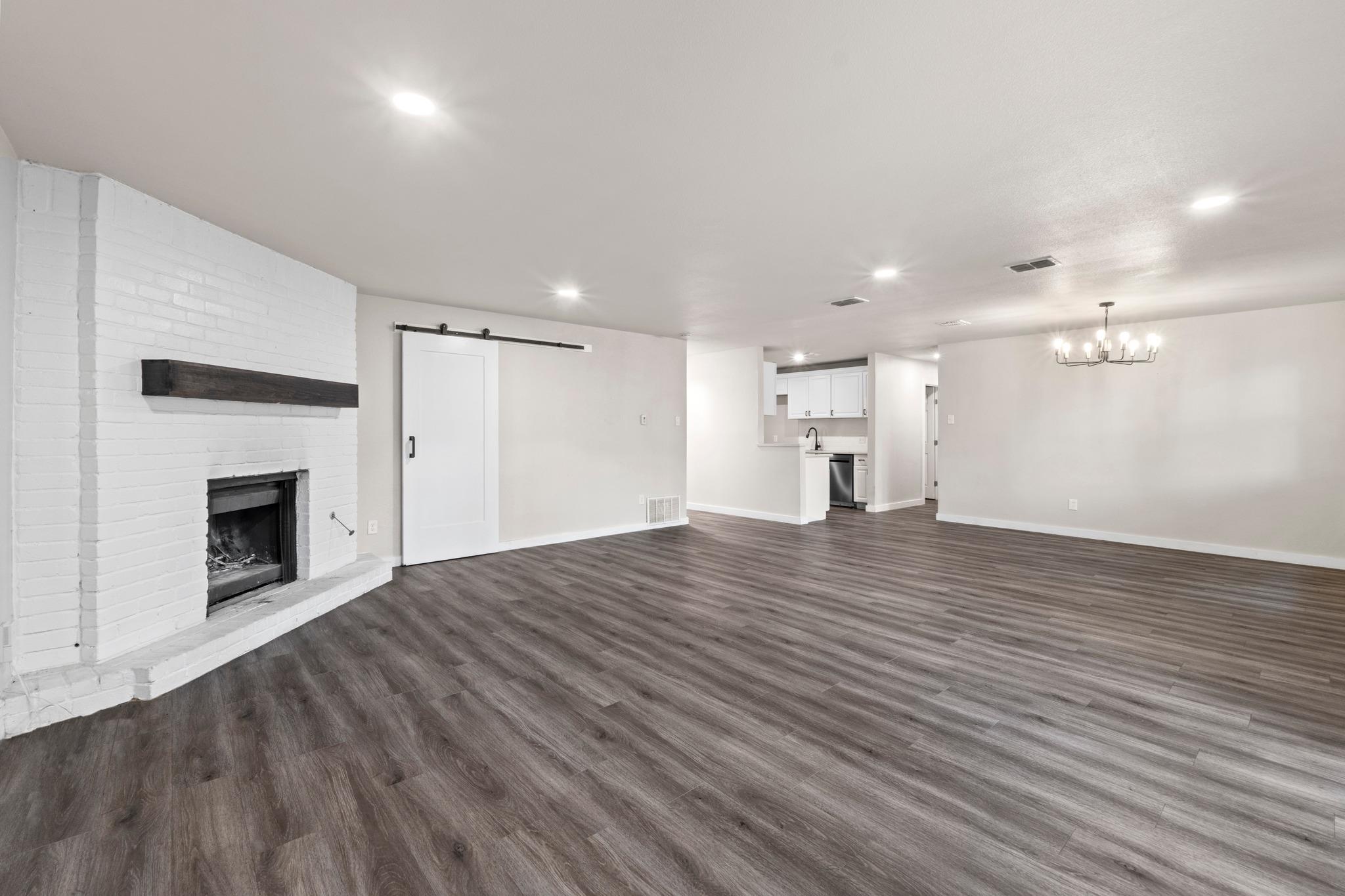 1737 CRICKET HOLLOW Dr, Austin, TX 78758