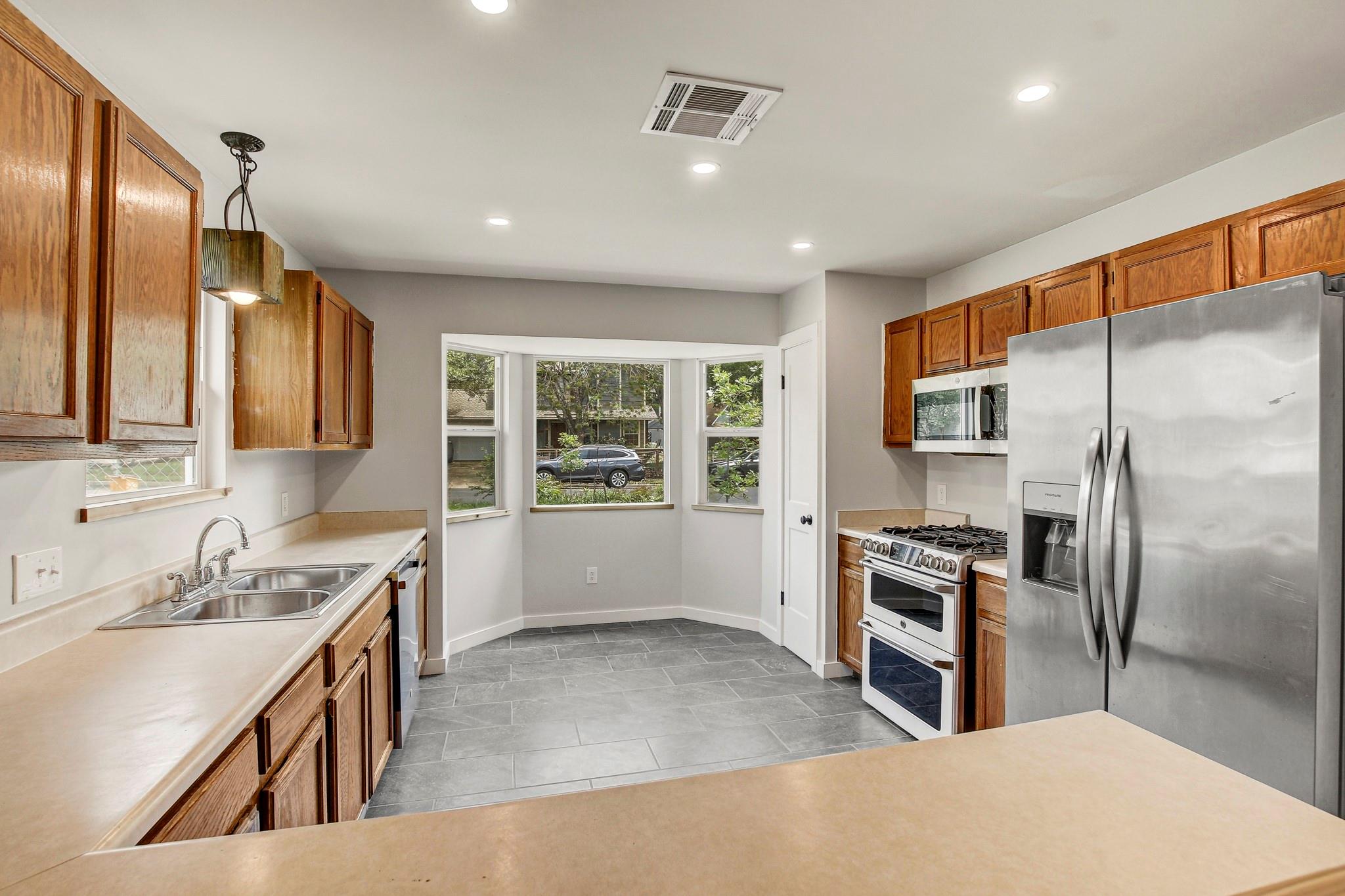 2707 Firecrest Dr, Austin, TX 78748