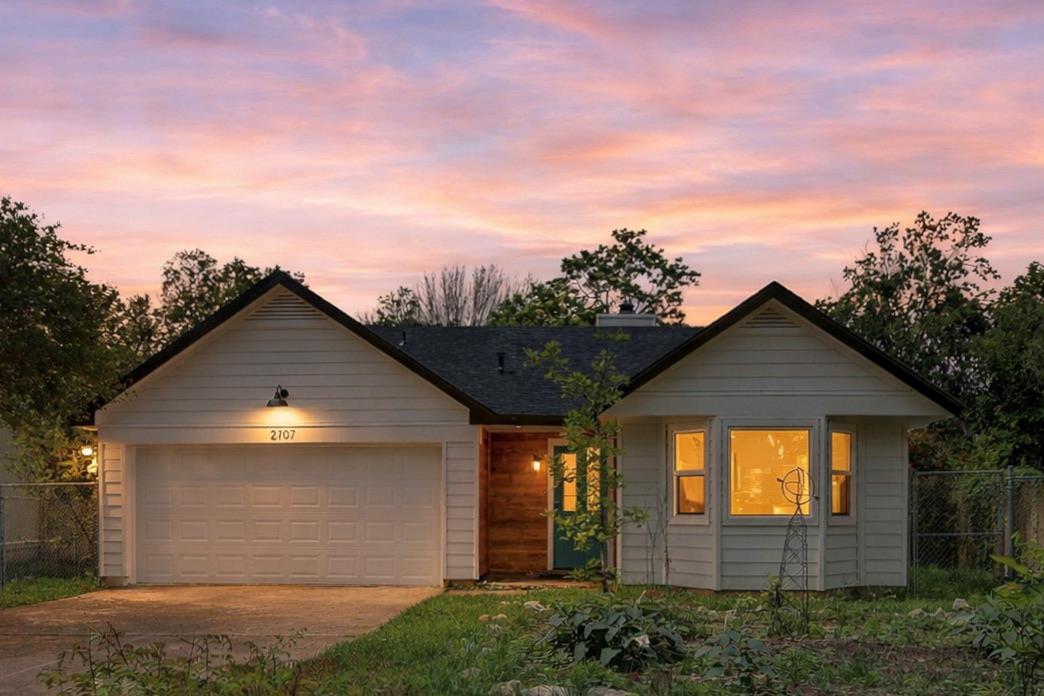 2707 Firecrest Dr, Austin, TX 78748