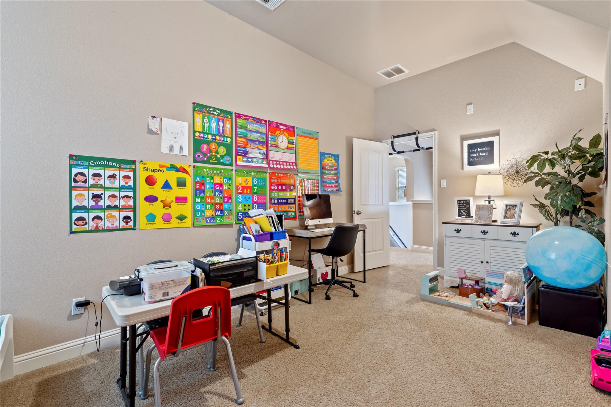 11125 Cherisse Dr, Austin, TX 78739