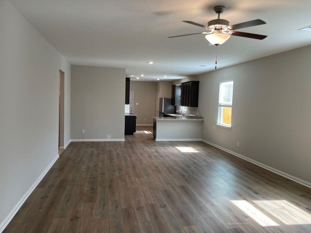 109 Declaration Ln, Liberty Hill, TX 78642