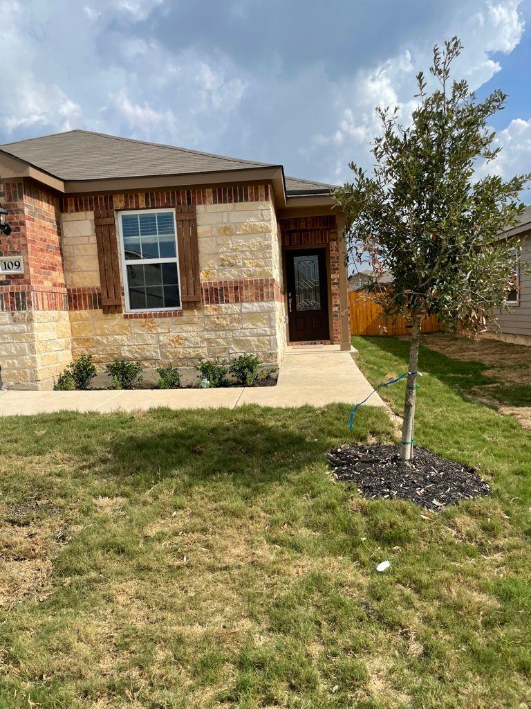 109 Declaration Ln, Liberty Hill, TX 78642