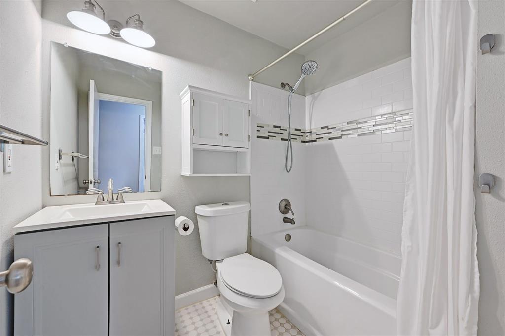 2403 La Casa Dr, Austin, TX 78704