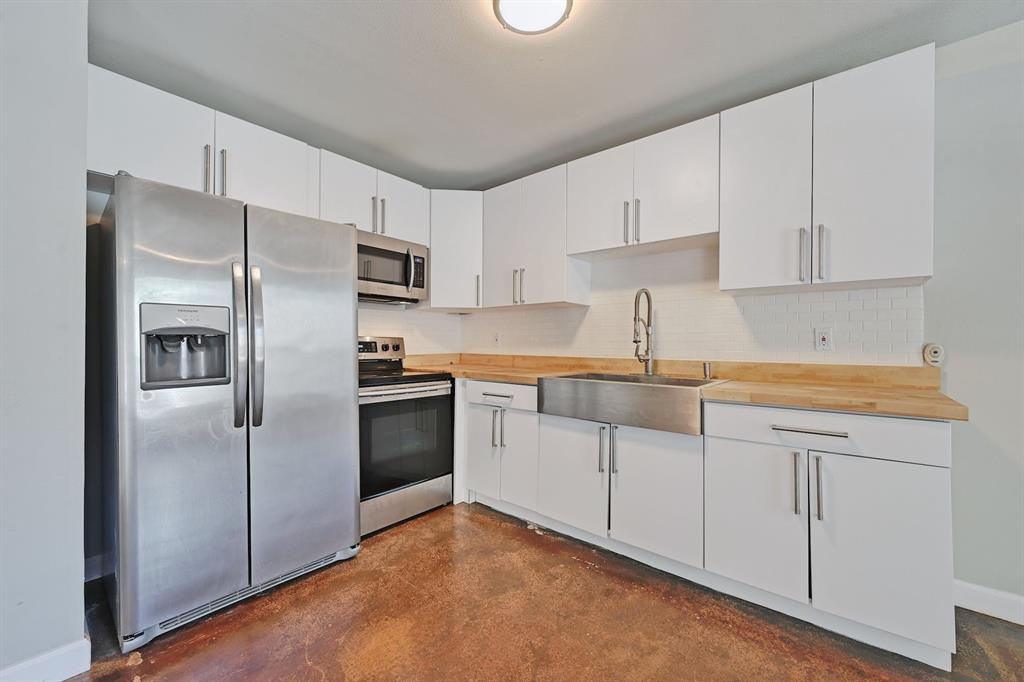 2403 La Casa Dr, Austin, TX 78704