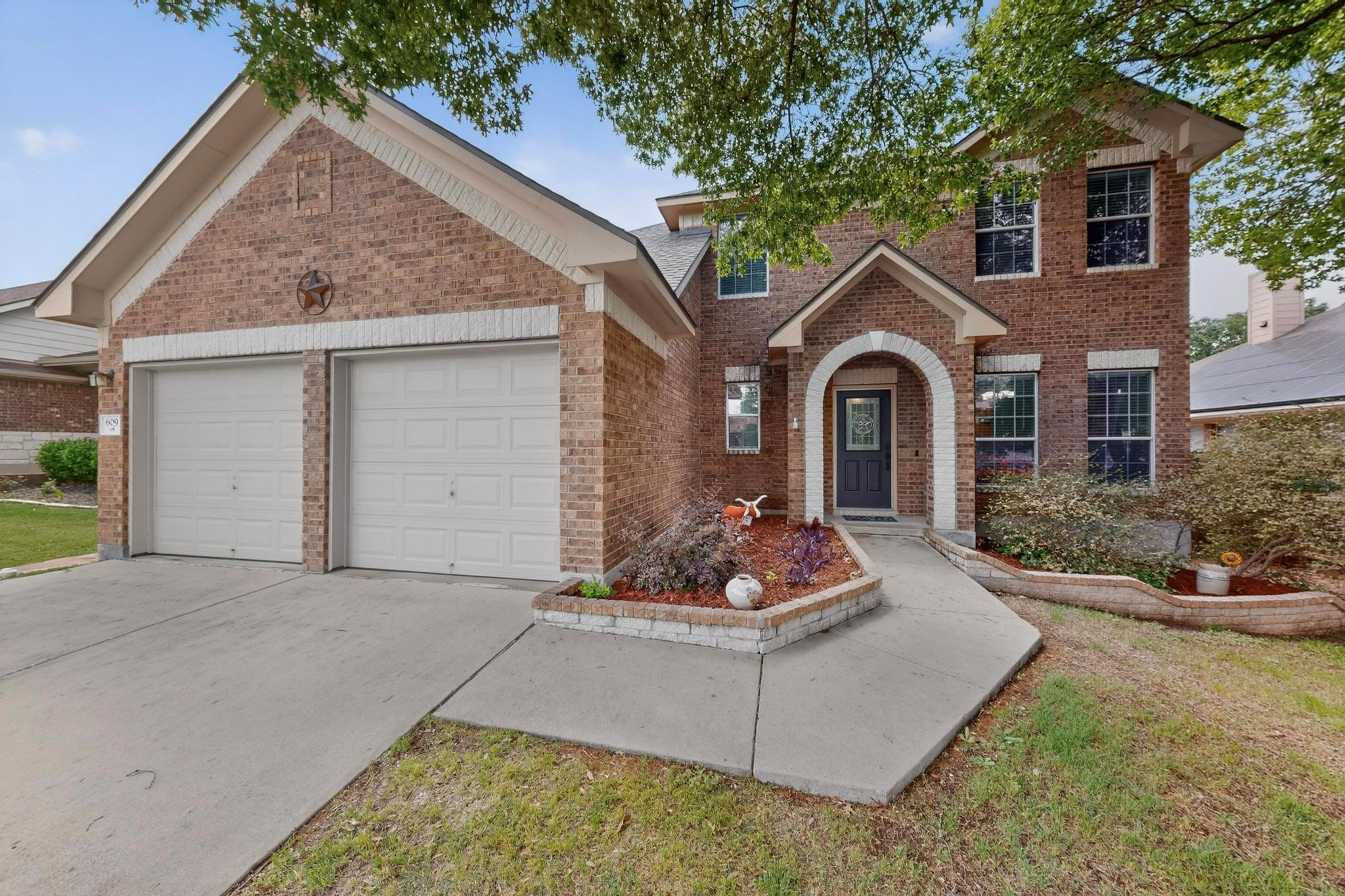 609 Alta Vista Dr, Leander, TX 78641