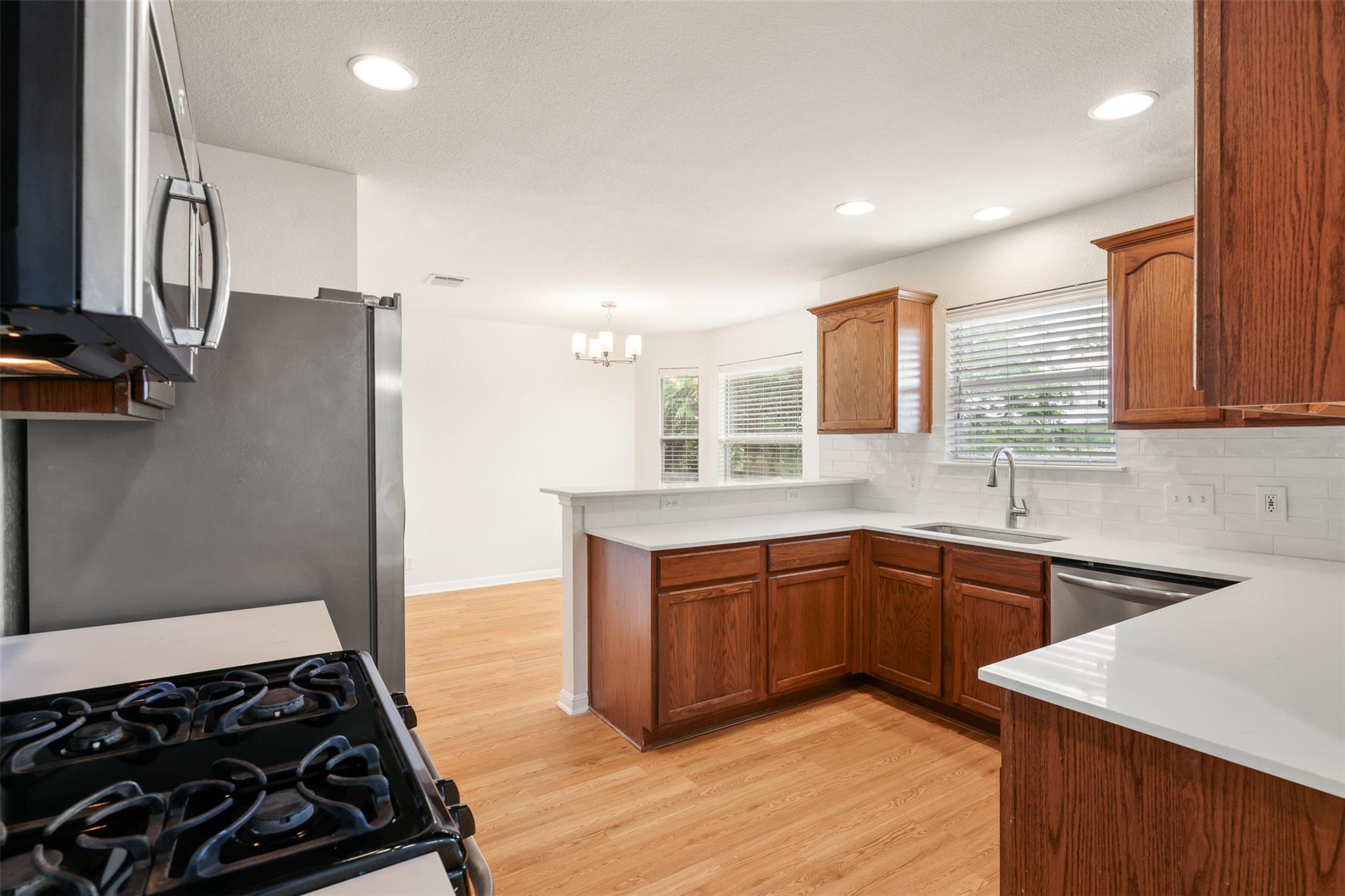 103 Pentire Way, Hutto, TX 78634