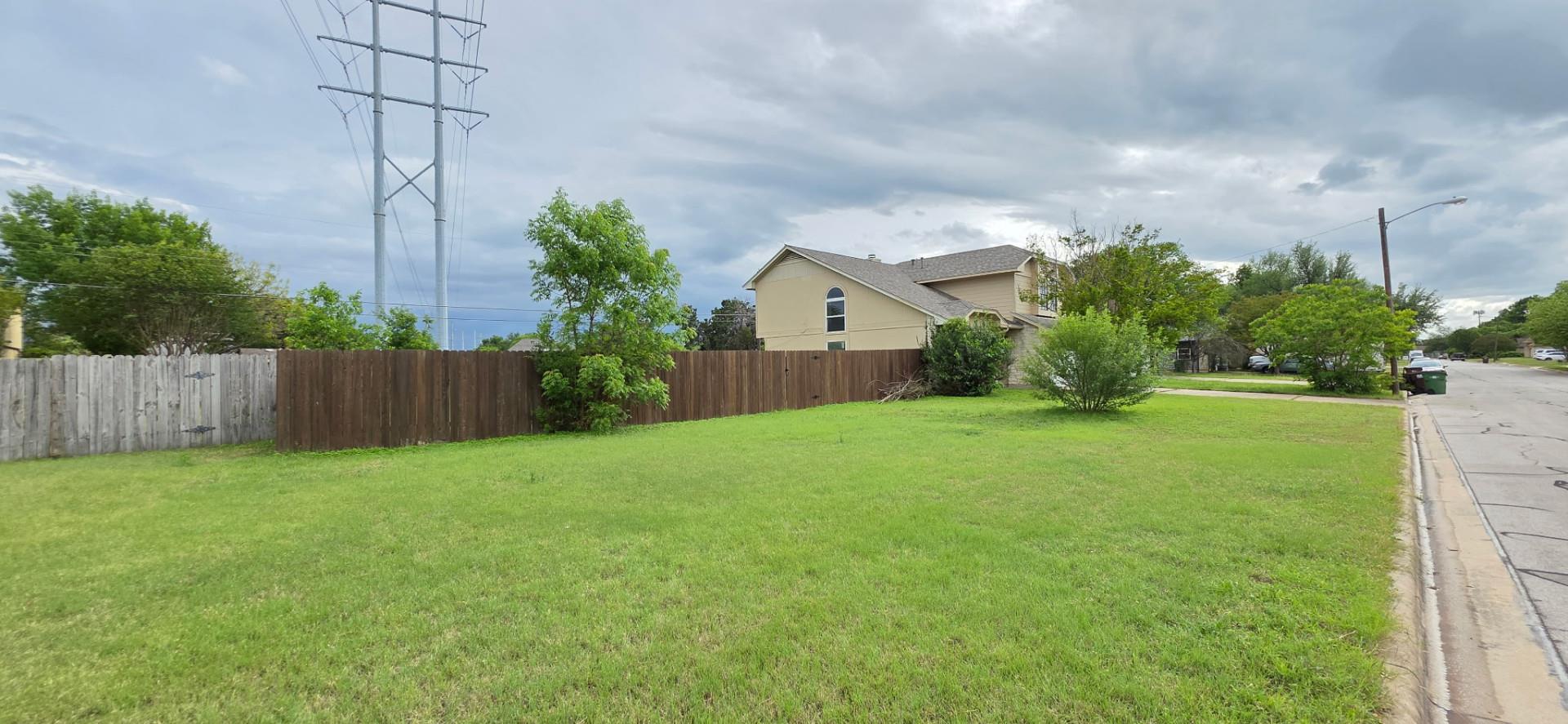1701 Hunters Trl, Round Rock, TX 78681
