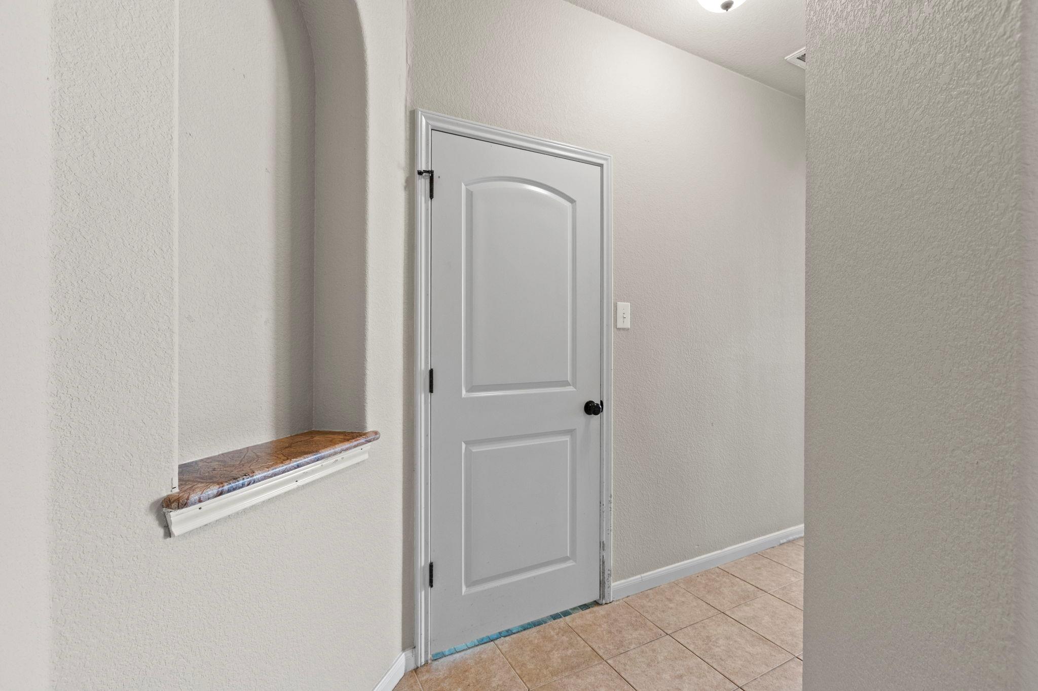 317 Cockrill St, Hutto, TX 78634