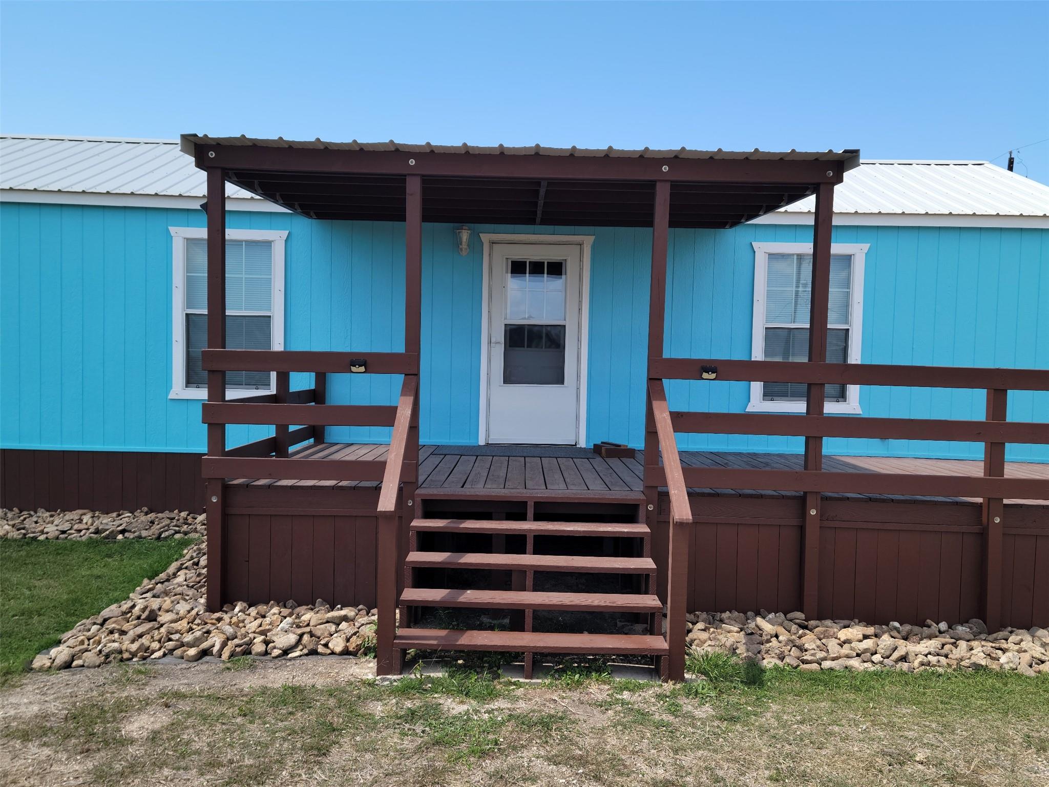 1102 Toledo St, Seadrift, TX 77983