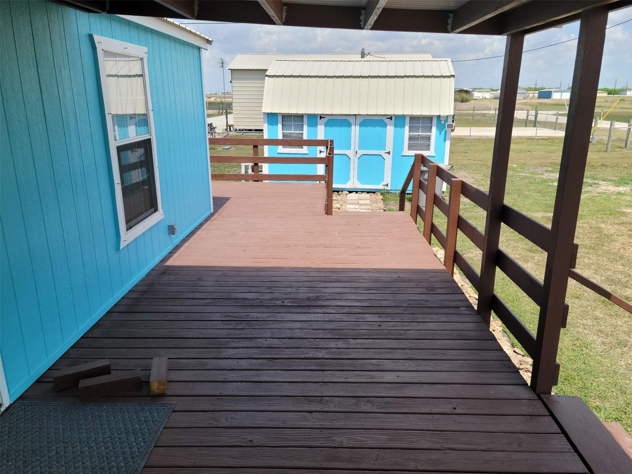 1102 Toledo St, Seadrift, TX 77983