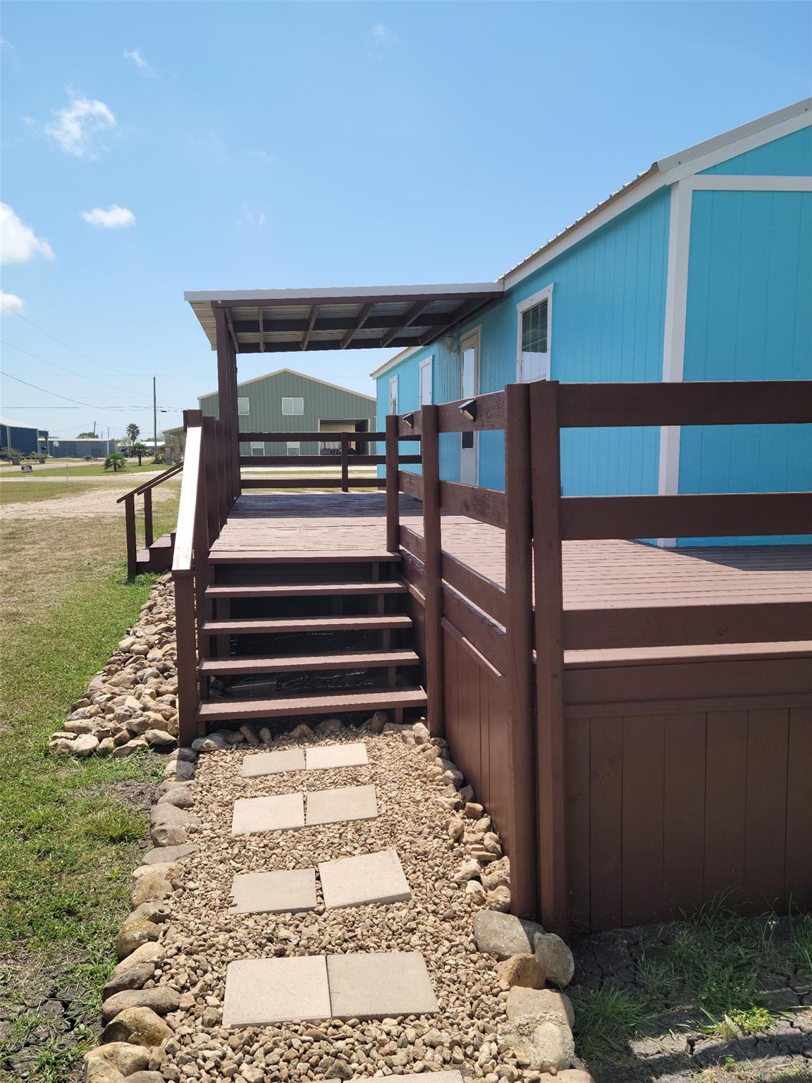 1102 Toledo St, Seadrift, TX 77983