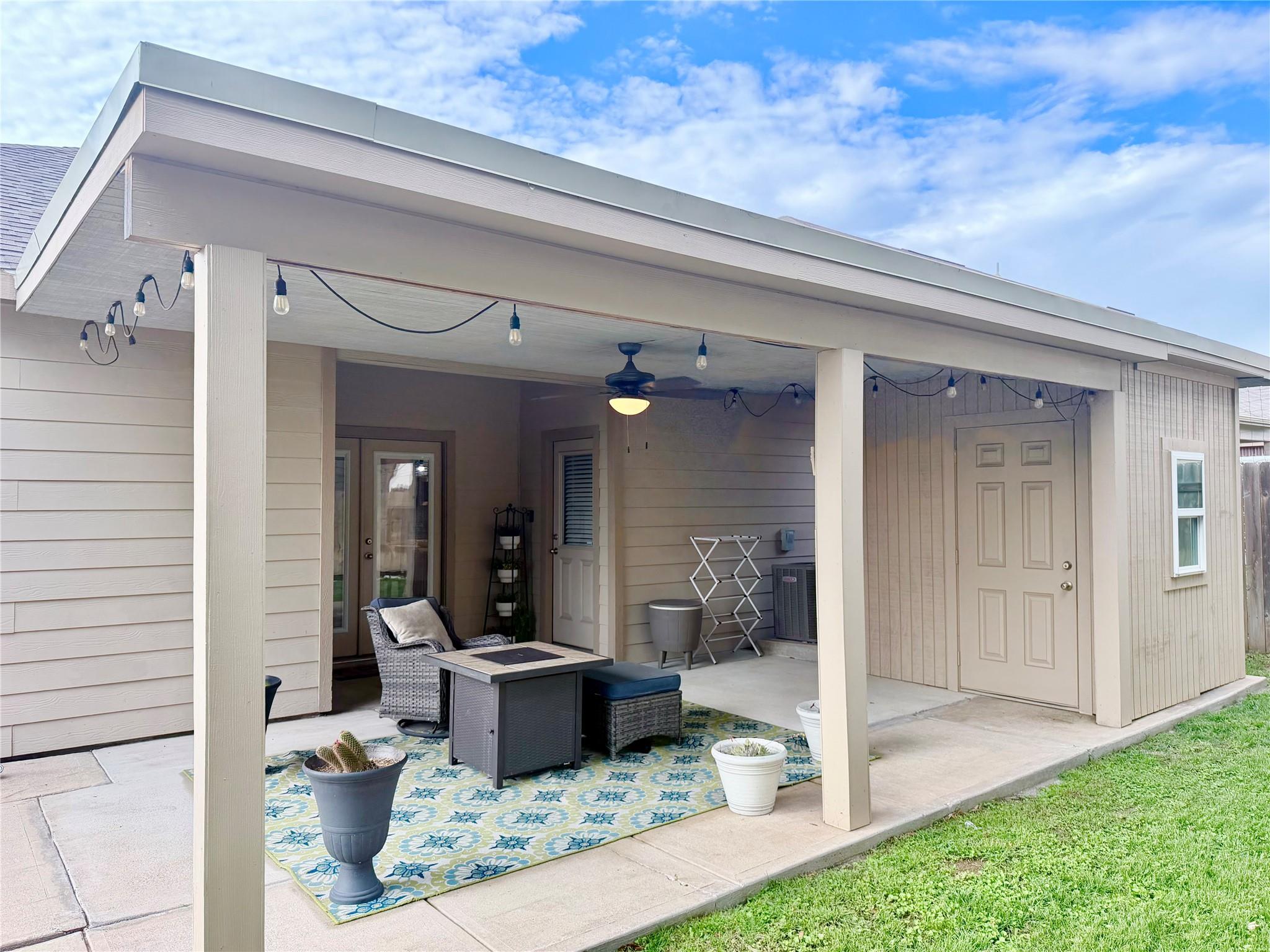 19501 Per Lange Pass, Manor, TX 78653