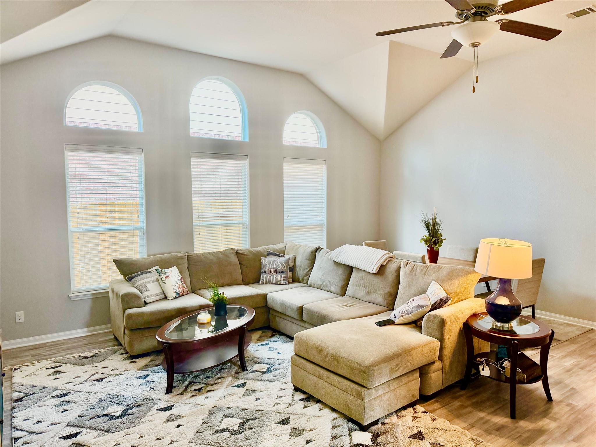 19501 Per Lange Pass, Manor, TX 78653