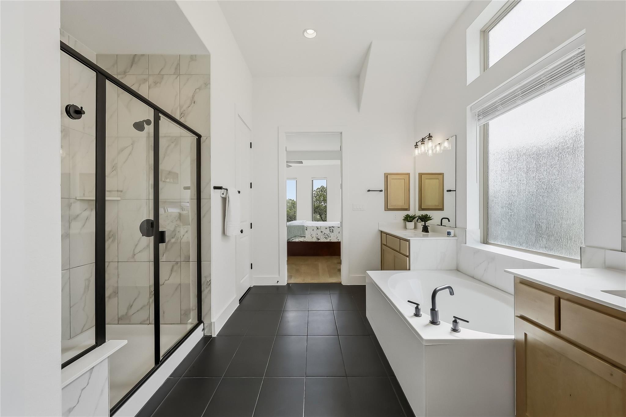 6717 Liberty Grotto Ct, Jonestown, TX 78645