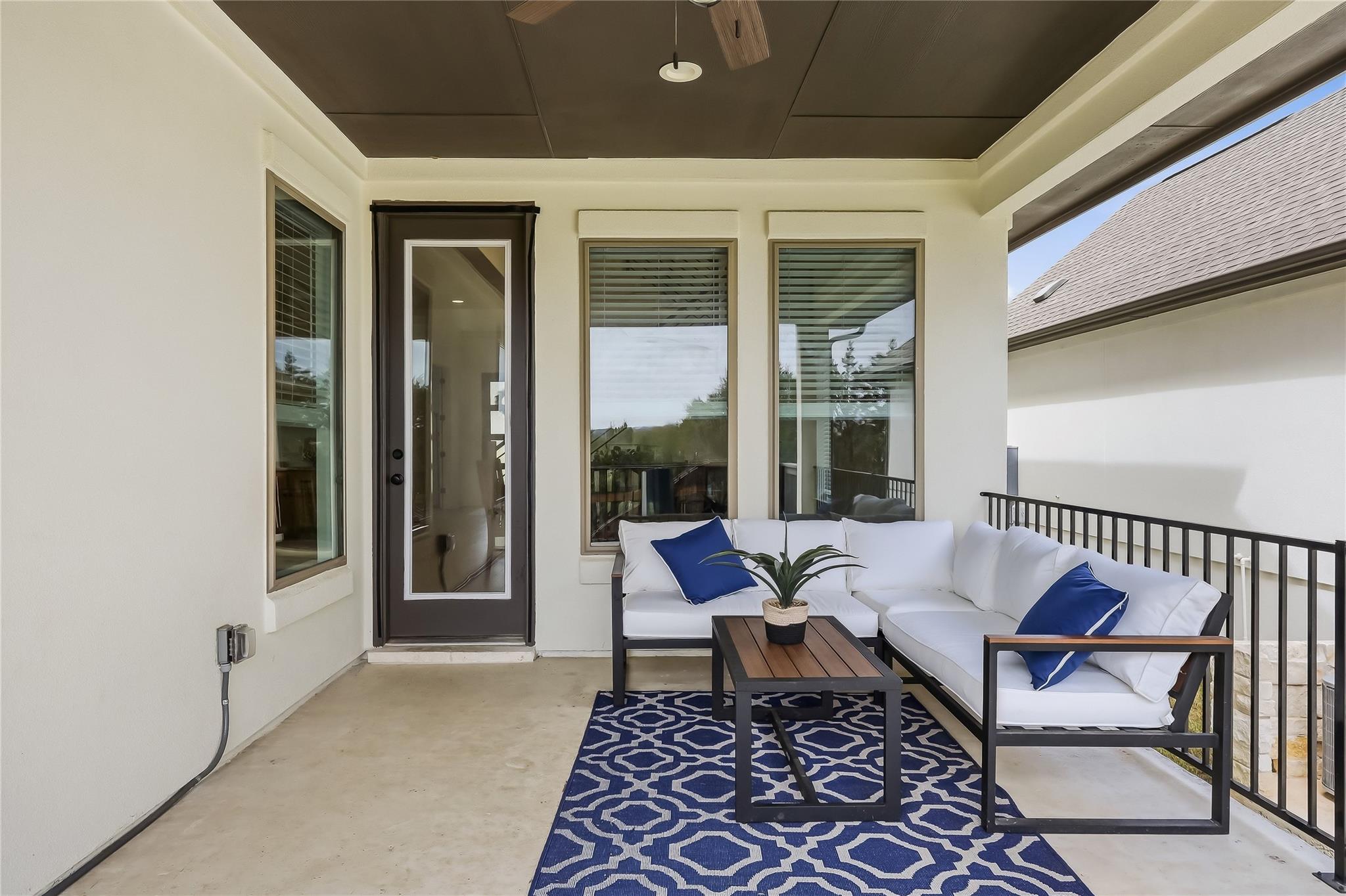 6717 Liberty Grotto Ct, Jonestown, TX 78645