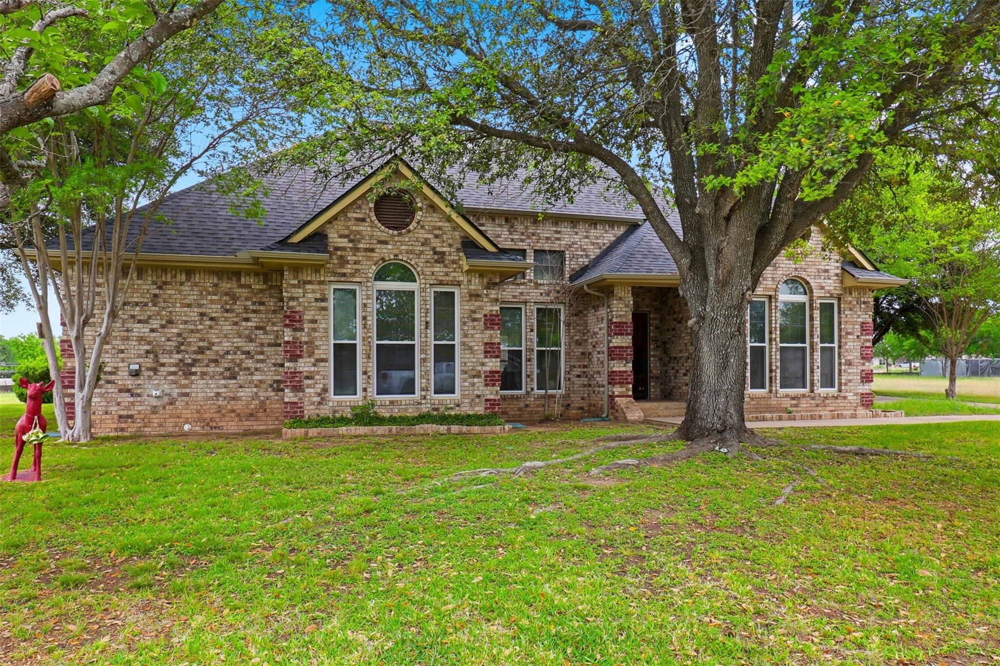 907 Sherman Ave, Marble Falls, TX 78654