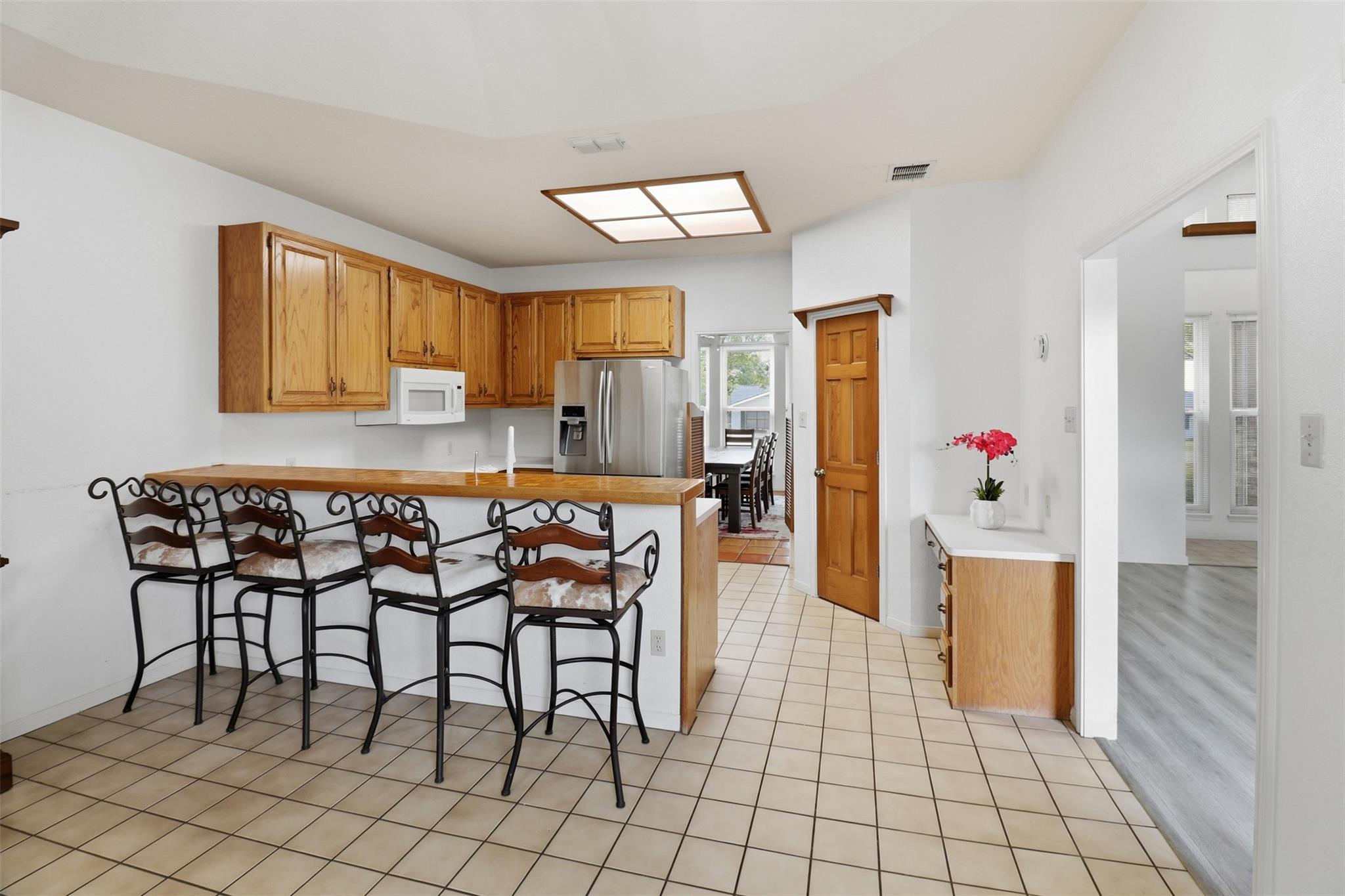 907 Sherman Ave, Marble Falls, TX 78654