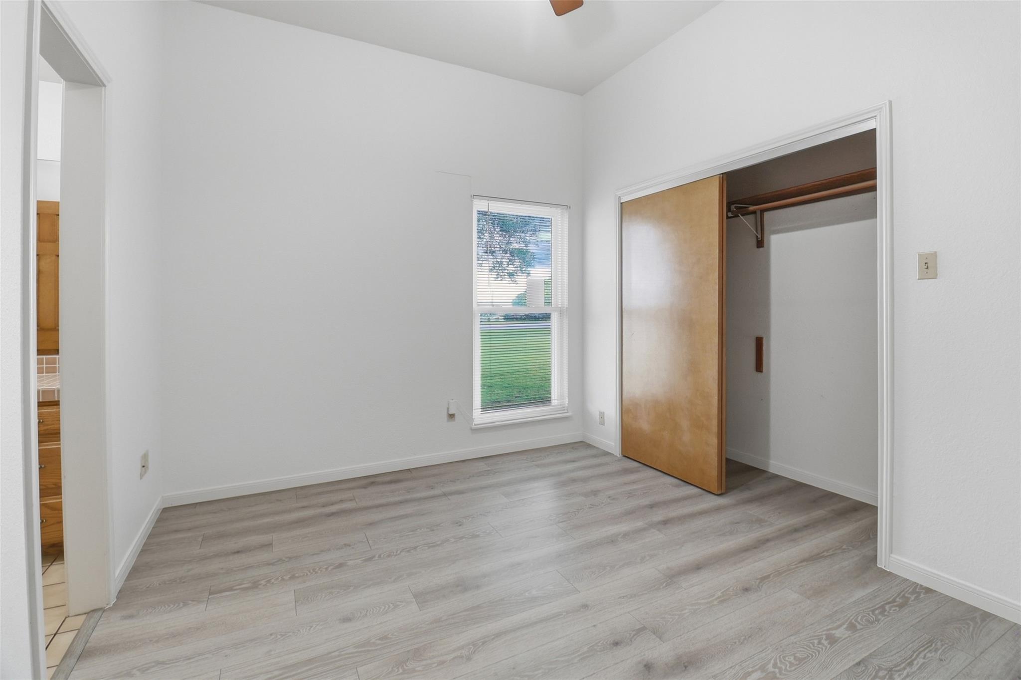 907 Sherman Ave, Marble Falls, TX 78654