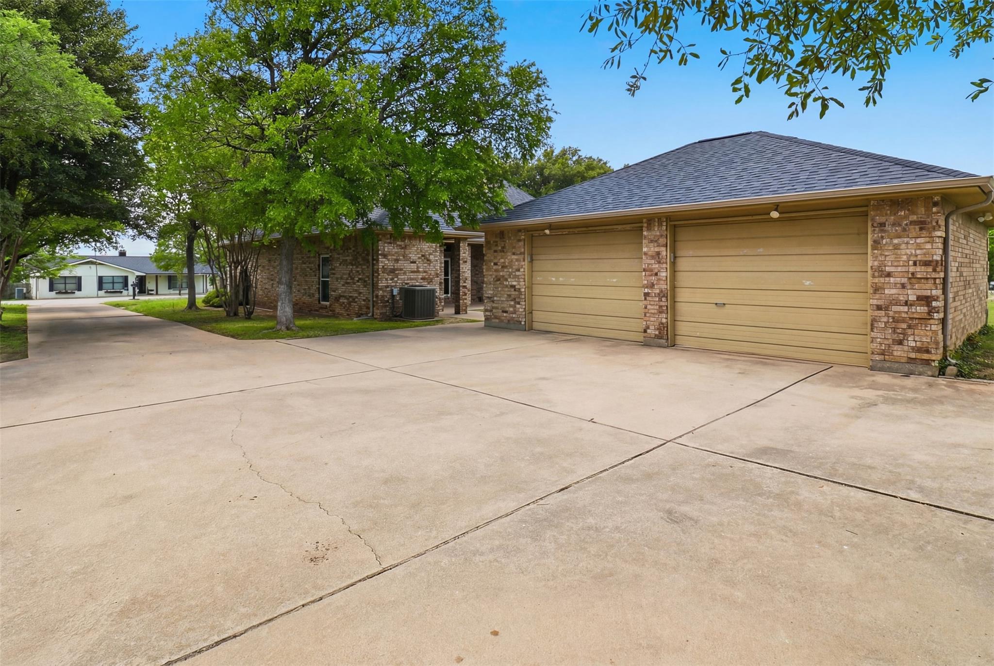 907 Sherman Ave, Marble Falls, TX 78654