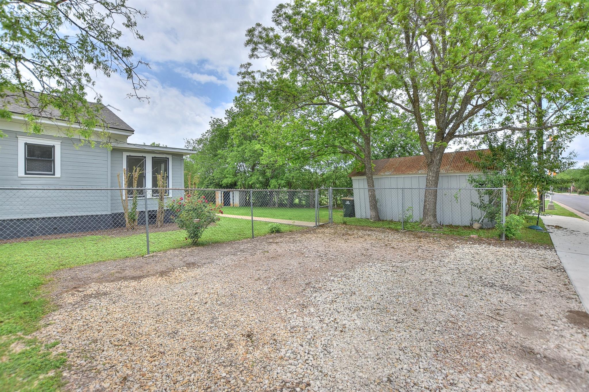 1504 Maple St, Georgetown, TX 78626