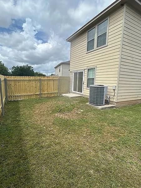 5211 Viewpoint Dr, Austin, TX 78744