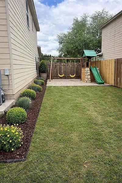 5211 Viewpoint Dr, Austin, TX 78744