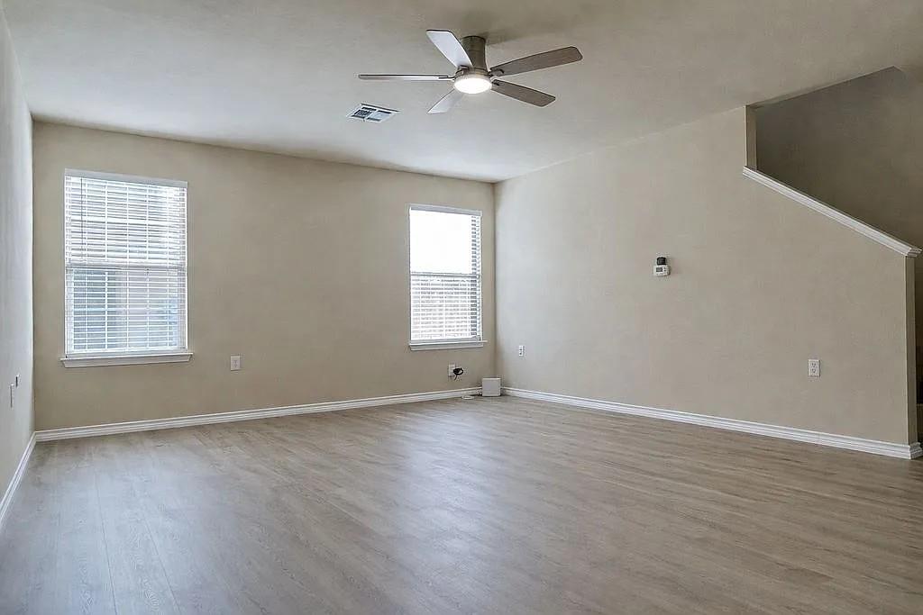 5211 Viewpoint Dr, Austin, TX 78744