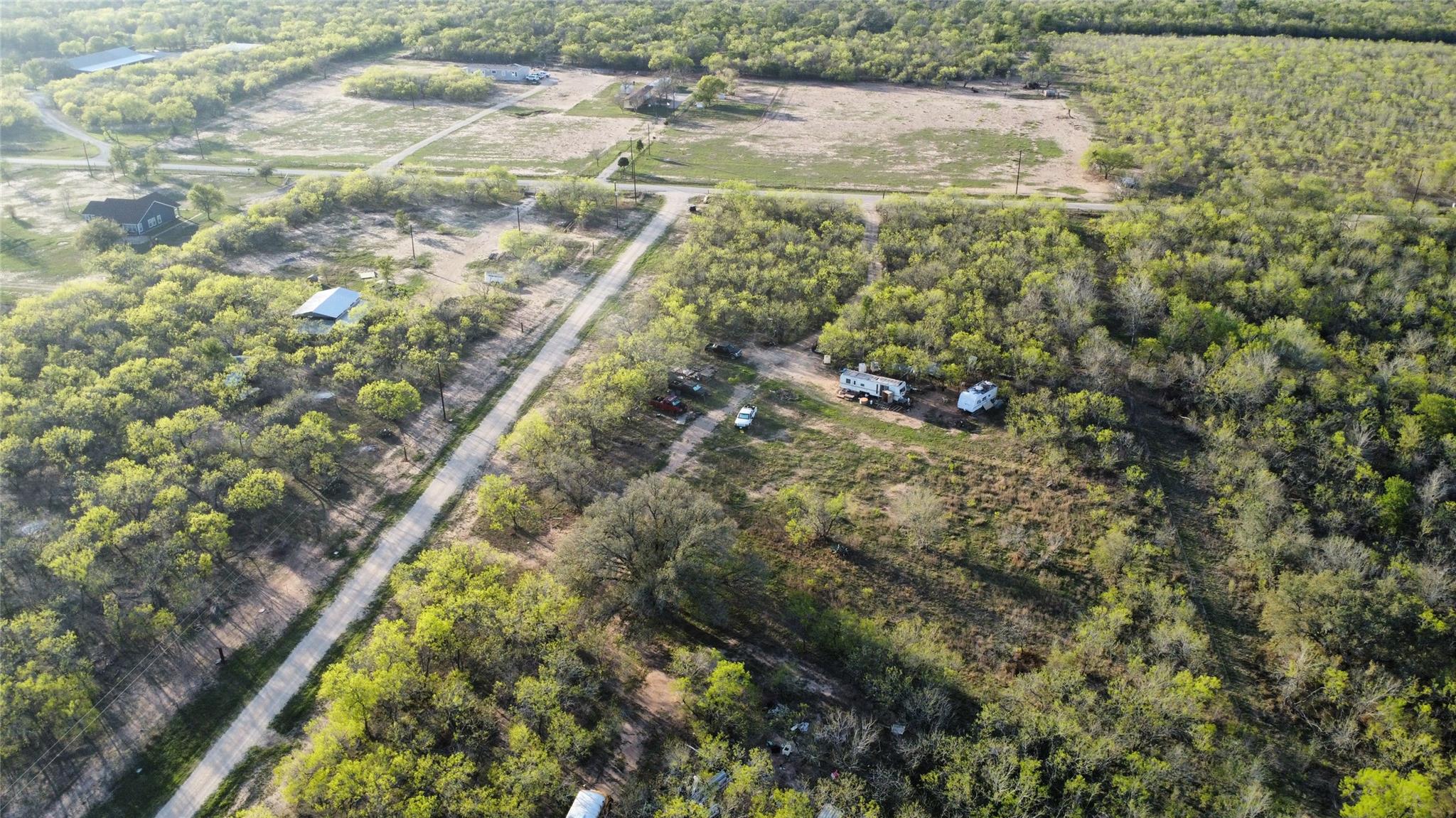 2209 Callihan Rd, Luling, TX 78648