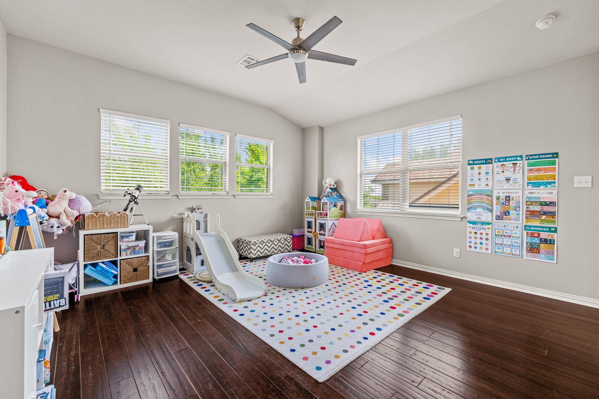 1625 Greenside Dr, Round Rock, TX 78665