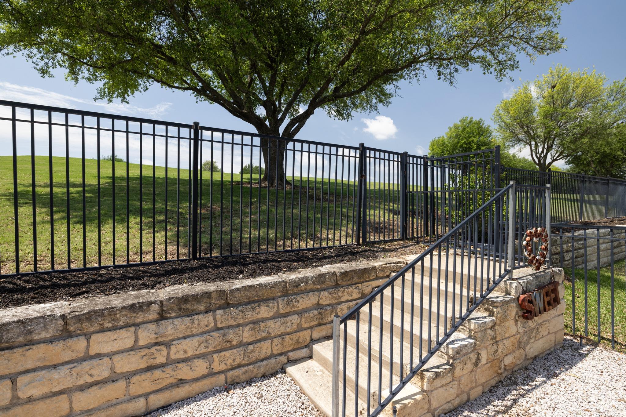 1625 Greenside Dr, Round Rock, TX 78665