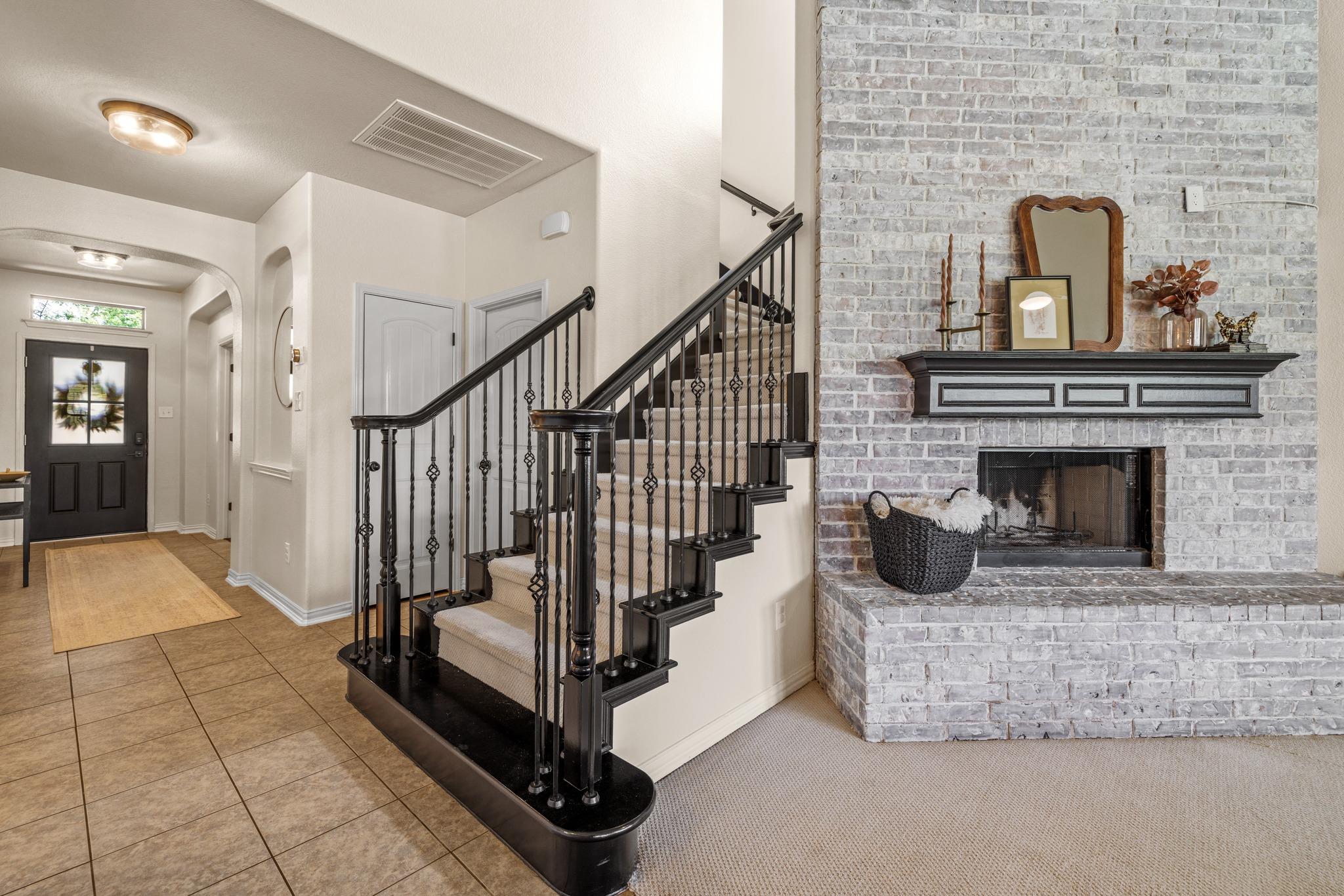 1625 Greenside Dr, Round Rock, TX 78665