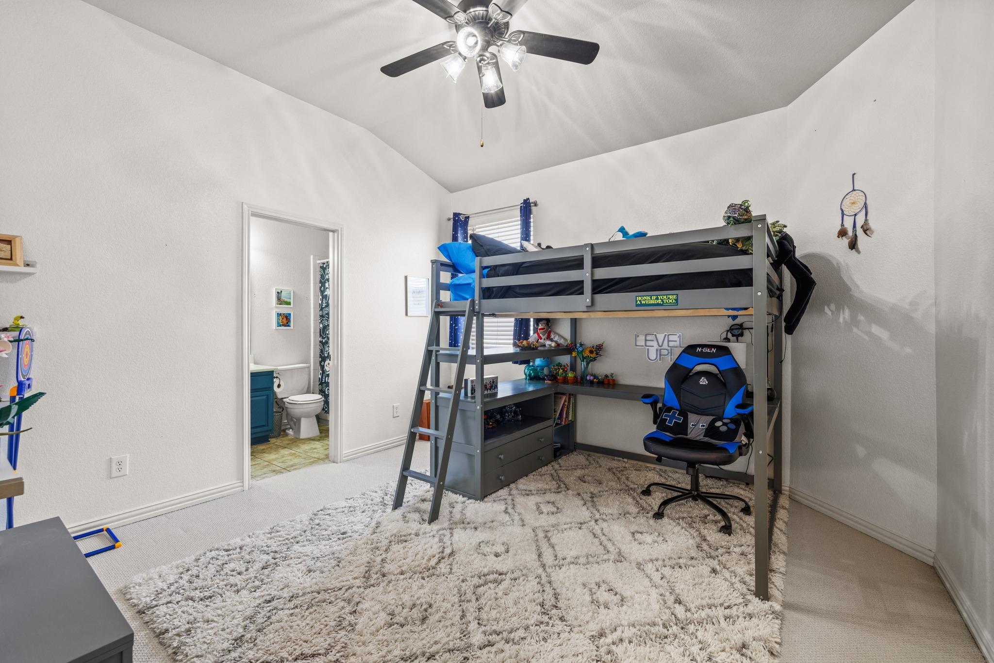 1625 Greenside Dr, Round Rock, TX 78665