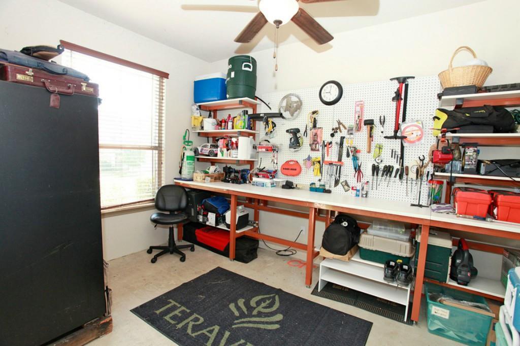 1625 Greenside Dr, Round Rock, TX 78665