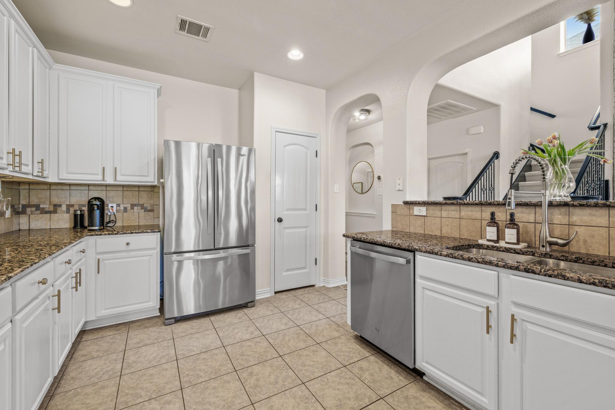 1625 Greenside Dr, Round Rock, TX 78665