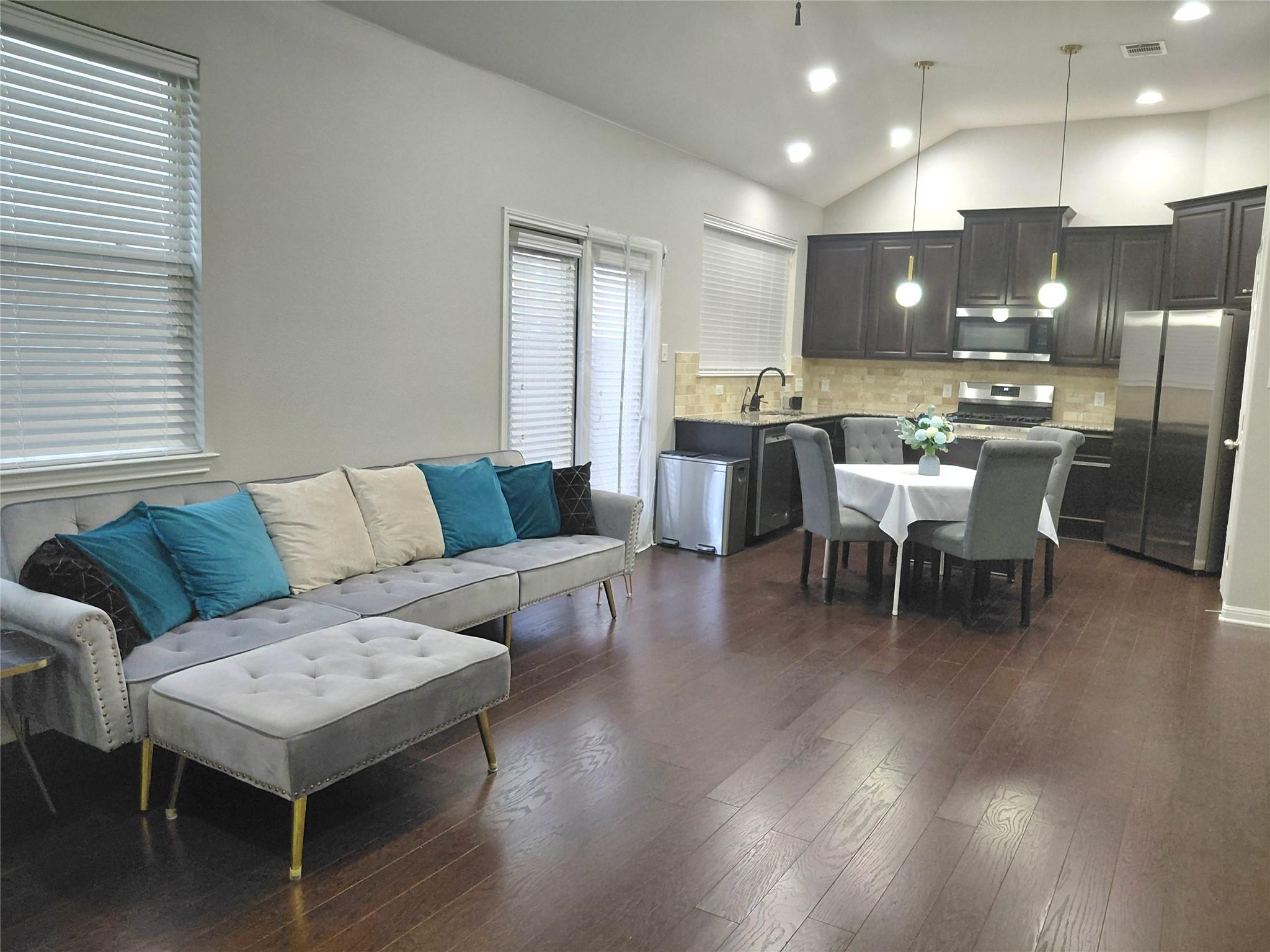 1401 Little Elm Trl # 127, Cedar Park, TX 78613