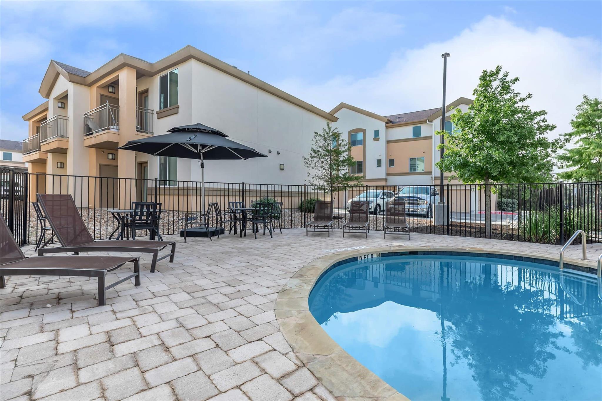 1201 W Whitestone Blvd # B-203, Cedar Park, TX 78613