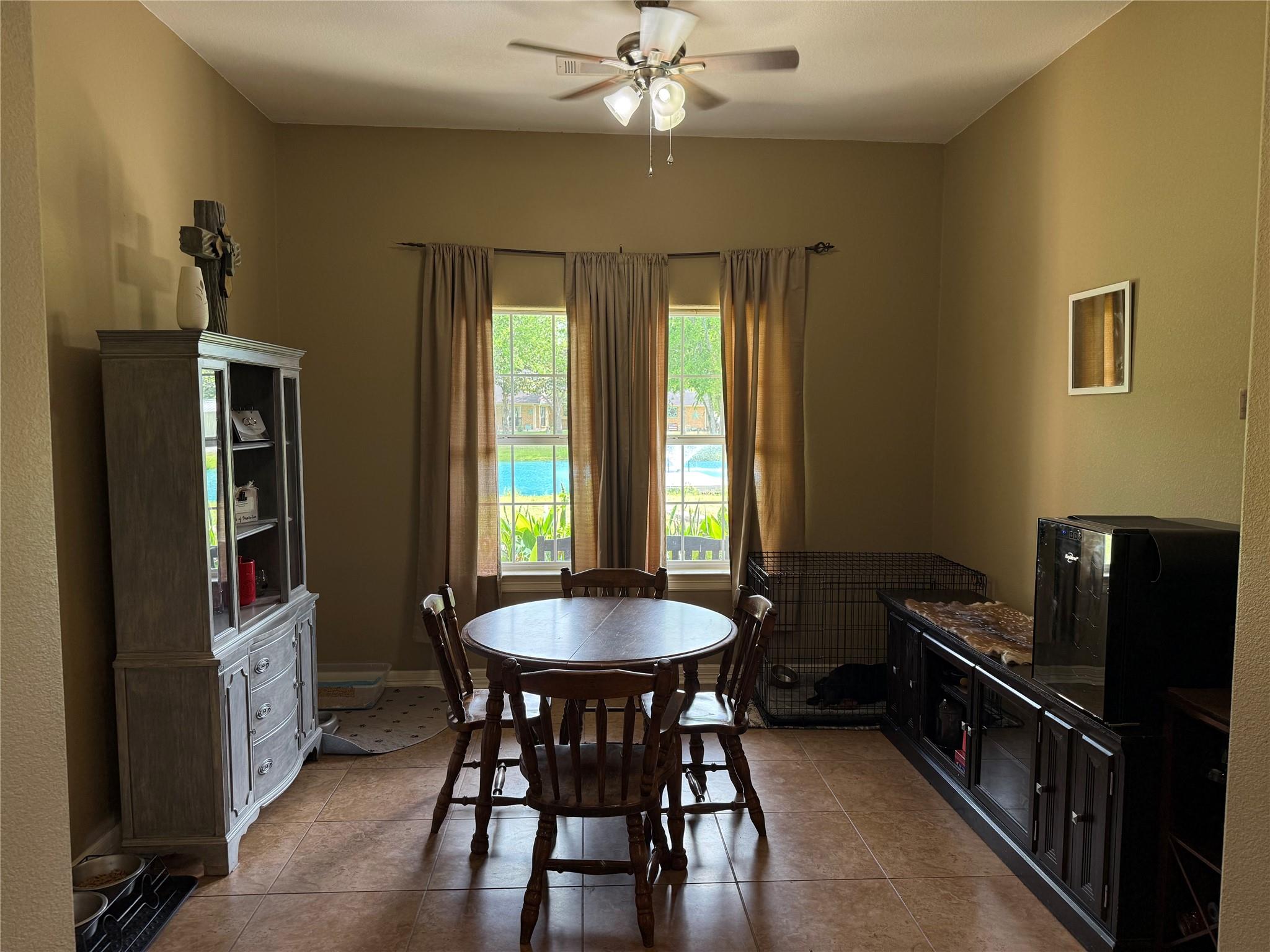 2015 Skrivanek Rd, Sealy, TX 77474