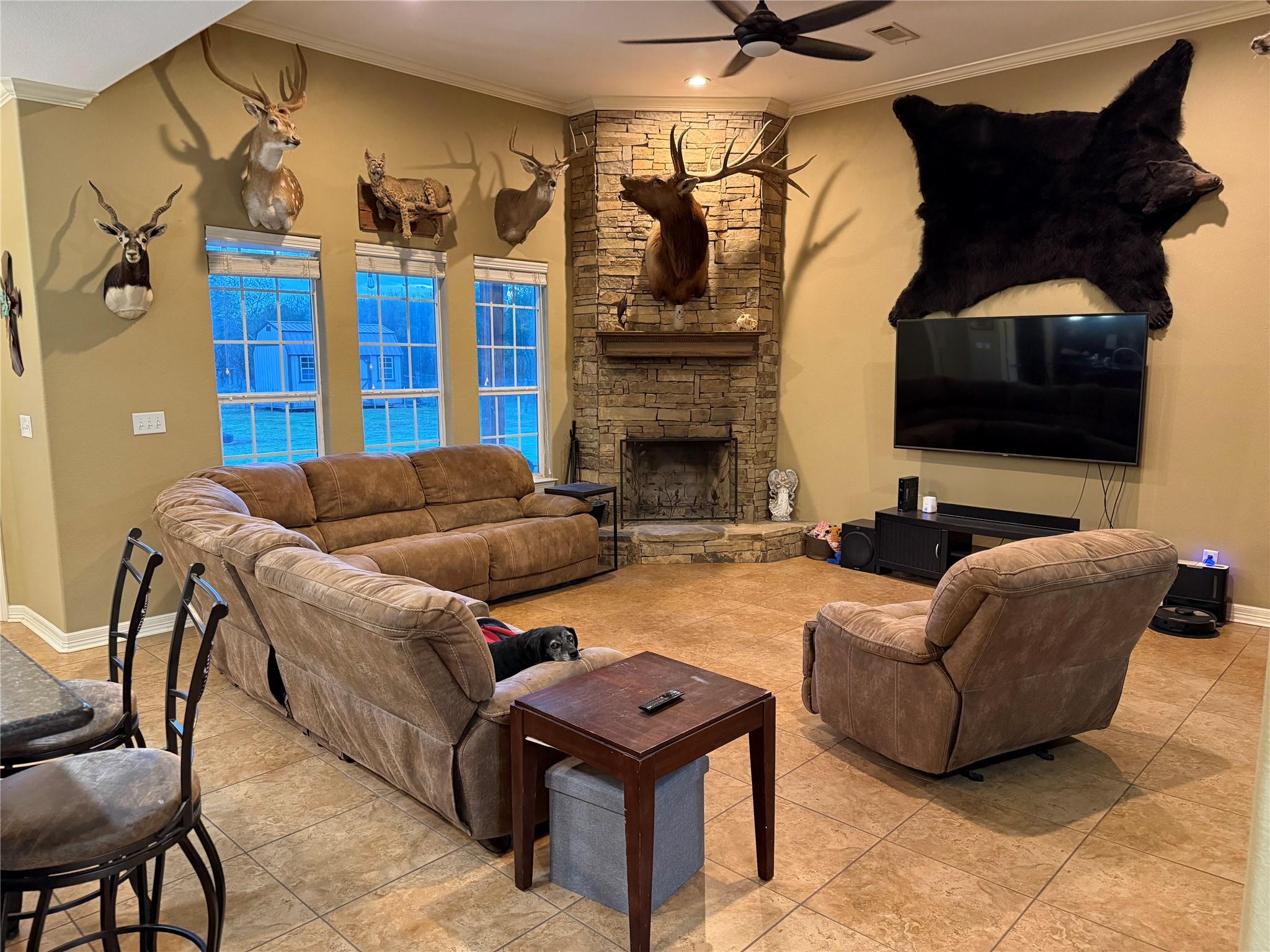 2015 Skrivanek Rd, Sealy, TX 77474