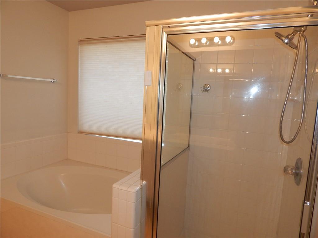 13521 Shawna Dnay Dr, Austin, TX 78727