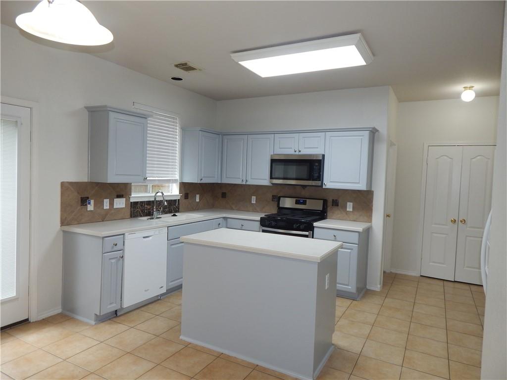 13521 Shawna Dnay Dr, Austin, TX 78727