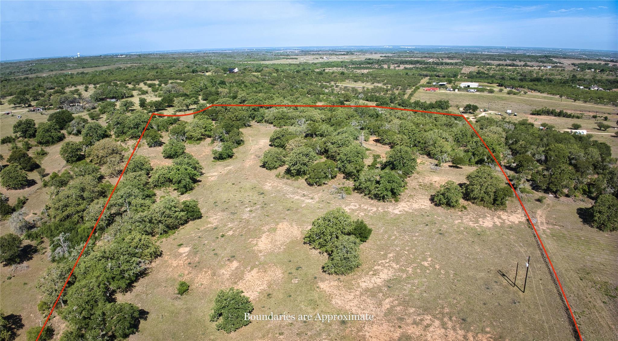 5250 Gravel Pit Rd, Kingsbury, TX 78155