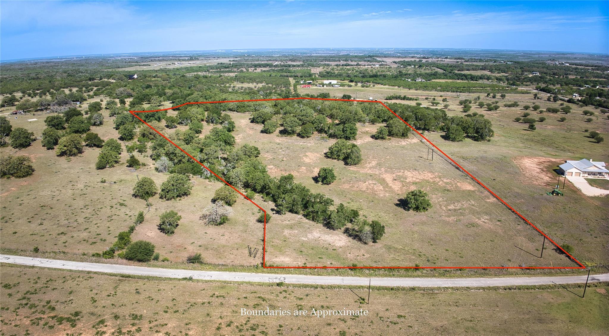 5250 Gravel Pit Rd, Kingsbury, TX 78155