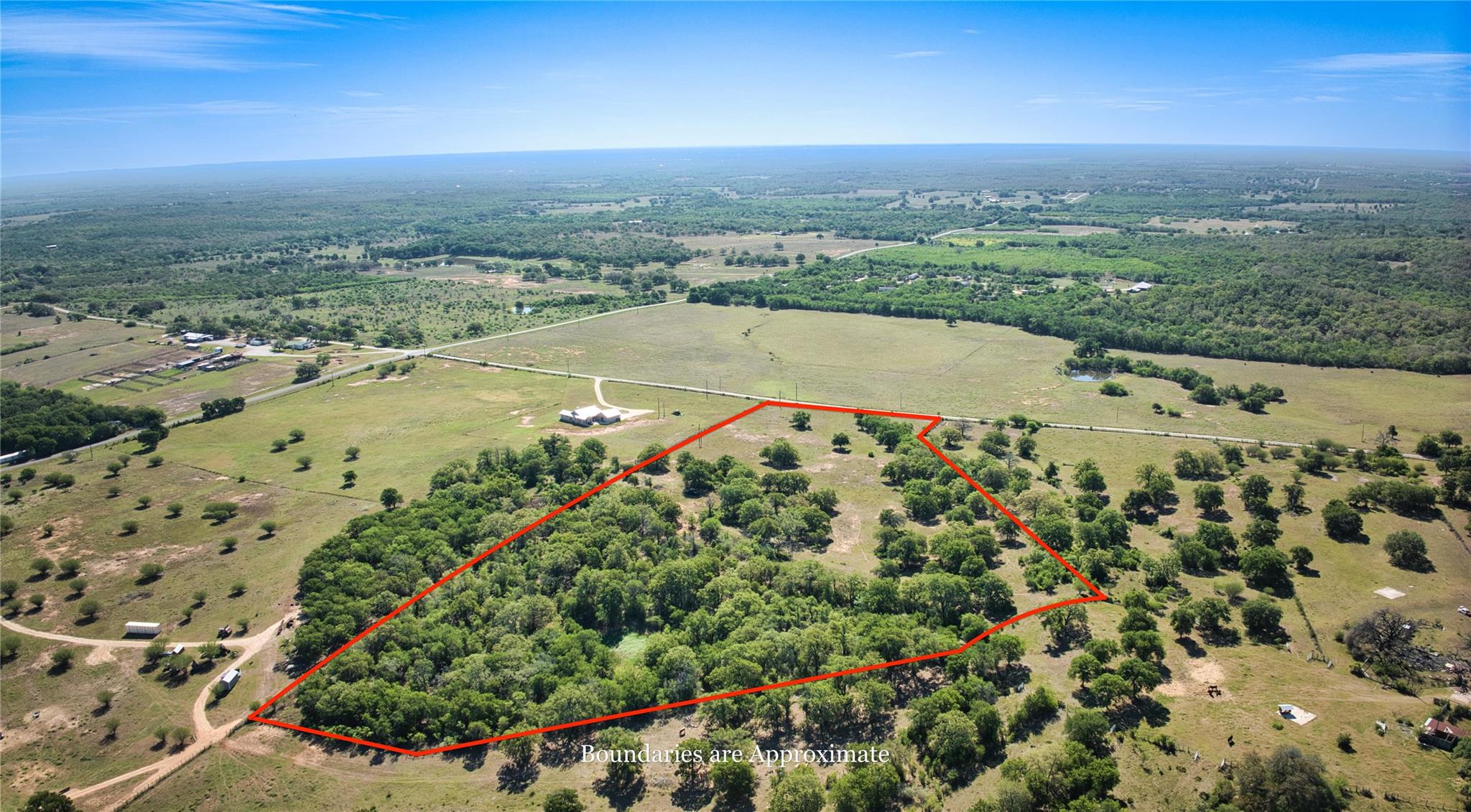 5250 Gravel Pit Rd, Kingsbury, TX 78155