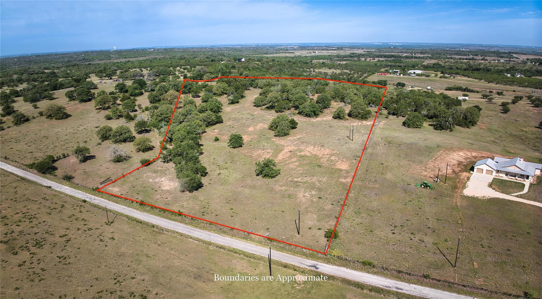5250 Gravel Pit Rd, Kingsbury, TX 78155