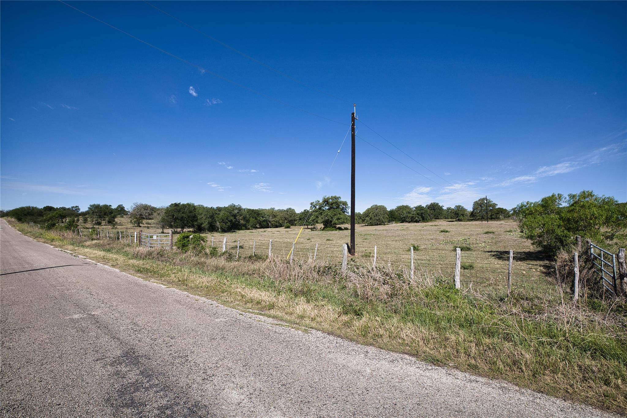 5250 Gravel Pit Rd, Kingsbury, TX 78155