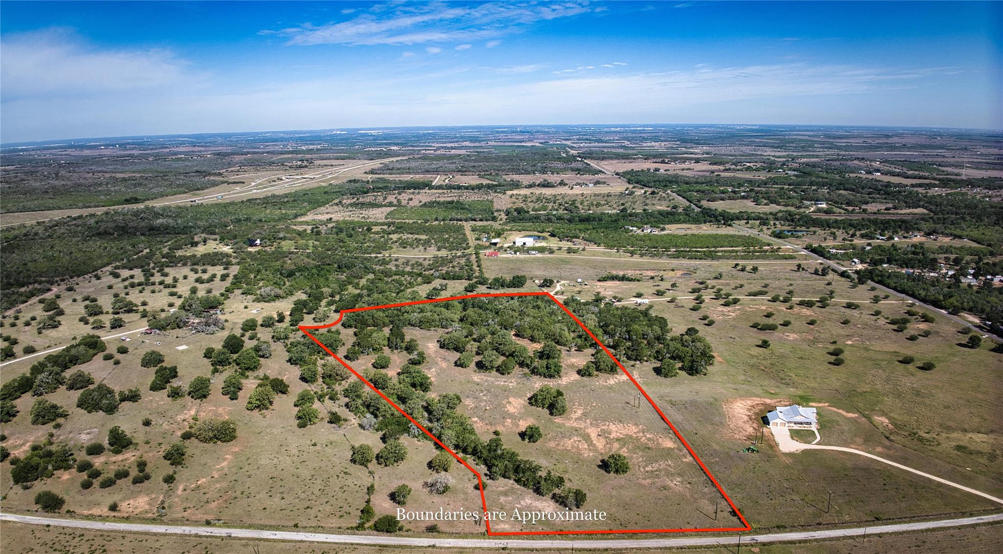 5250 Gravel Pit Rd, Kingsbury, TX 78155