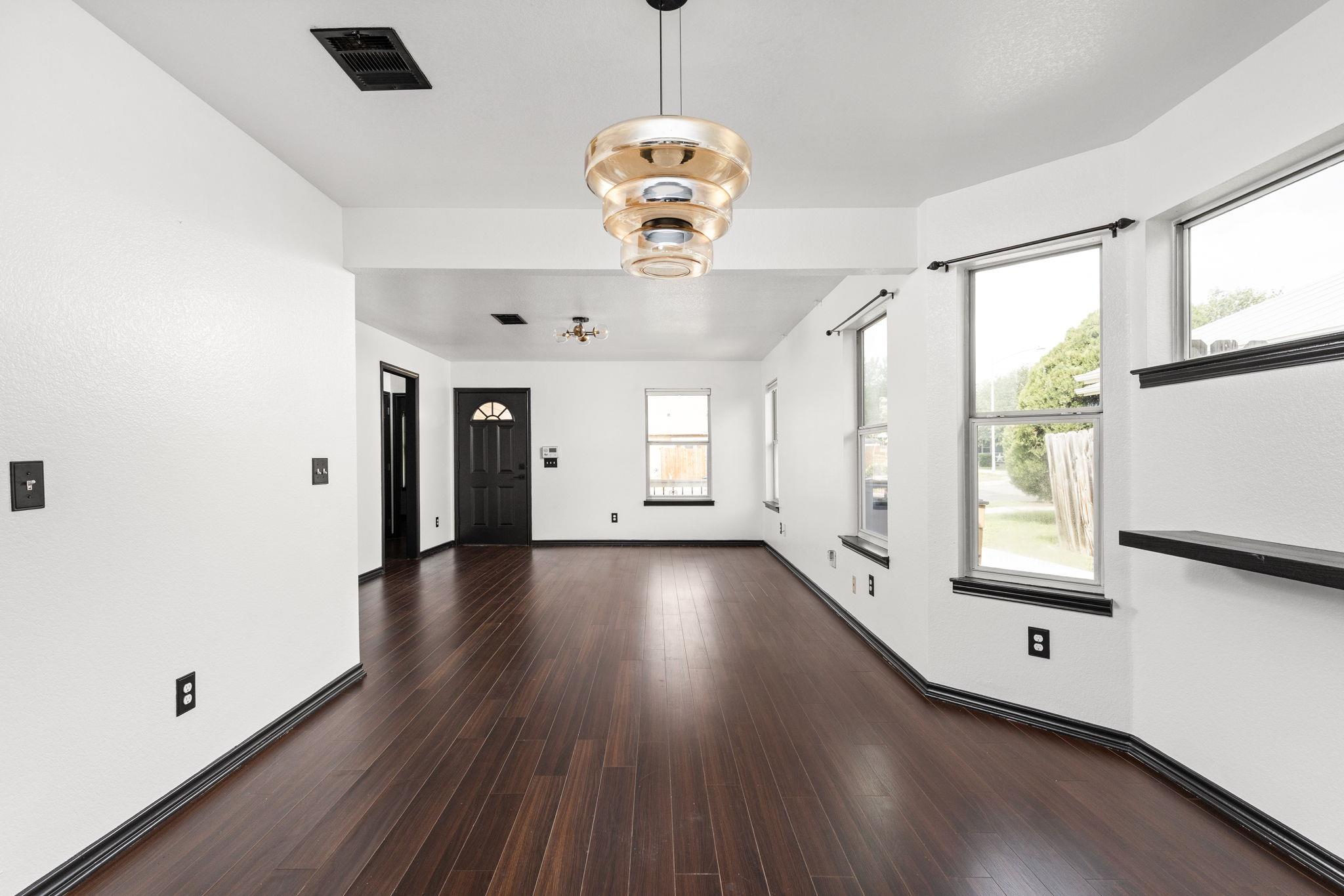 6908 Villita Cv, Austin, TX 78741