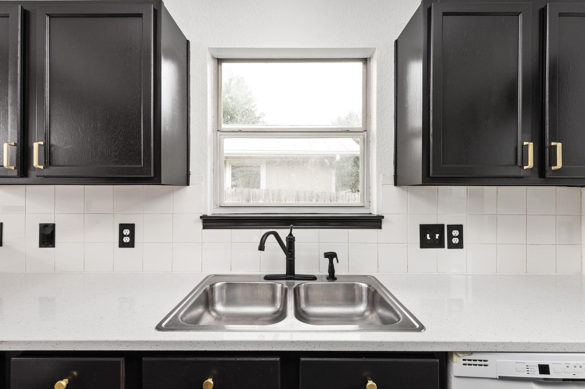 6908 Villita Cv, Austin, TX 78741