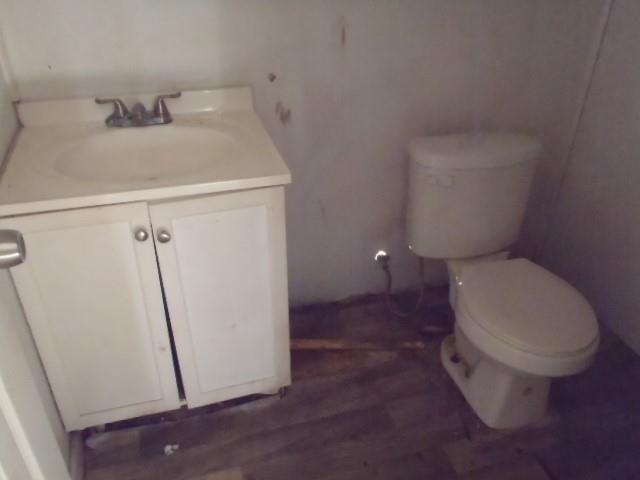 901 E Central Ave, Nixon, TX 78140