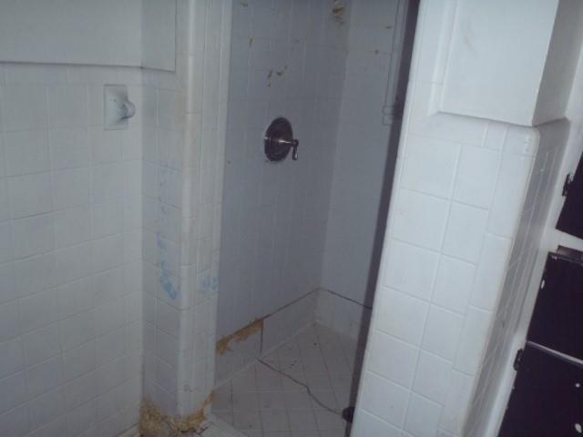 901 E Central Ave, Nixon, TX 78140